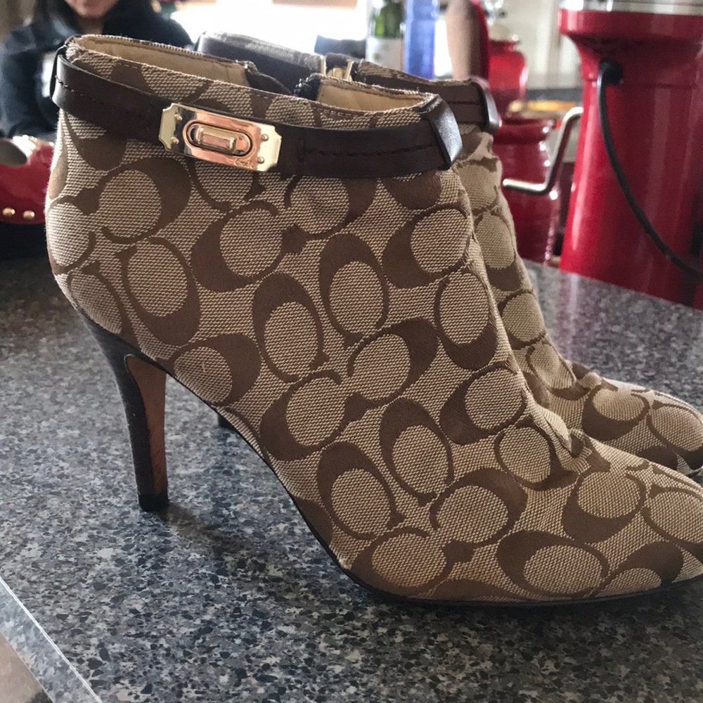 Coach shoes
